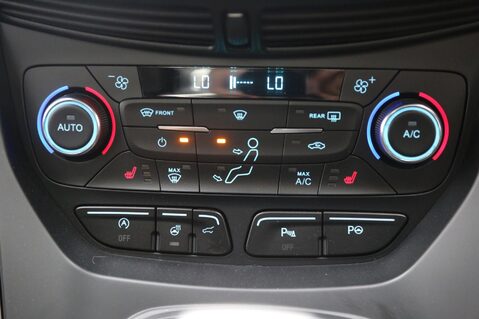 Ford Kuga ST-LINE EDITION TDCI 17