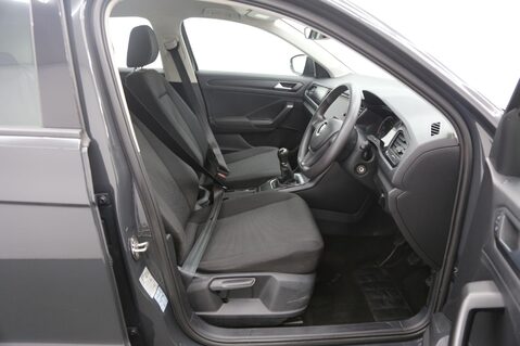 Volkswagen T-Roc S TSI 18