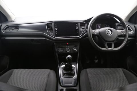 Volkswagen T-Roc S TSI 9
