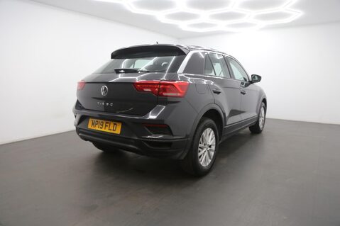 Volkswagen T-Roc S TSI 5