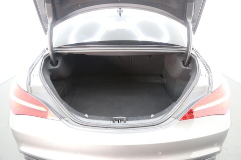 Mercedes-Benz CLA Class CLA 180 AMG LINE 25