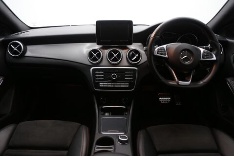 Mercedes-Benz CLA Class CLA 180 AMG LINE 9