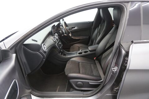 Mercedes-Benz CLA Class CLA 180 AMG LINE 22