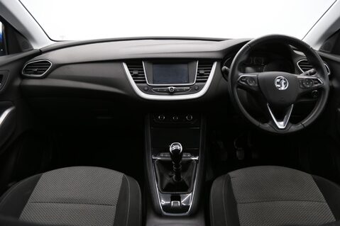 Vauxhall Grandland X SE PREMIUM 9