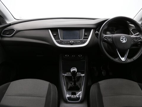 Vauxhall Grandland X SE PREMIUM 9