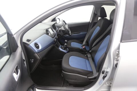 Hyundai i10 PREMIUM SE 23