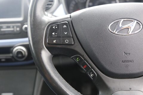 Hyundai i10 PREMIUM SE 11