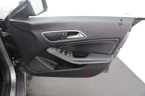 Mercedes-Benz CLA Class CLA 200 D SPORT 20