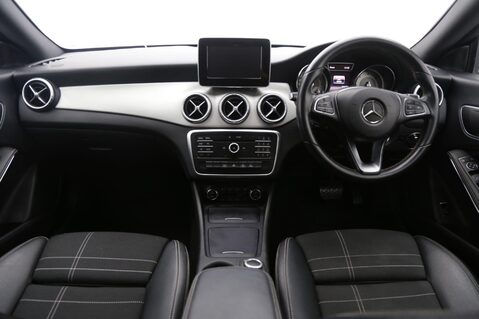 Mercedes-Benz CLA Class CLA 200 D SPORT 9