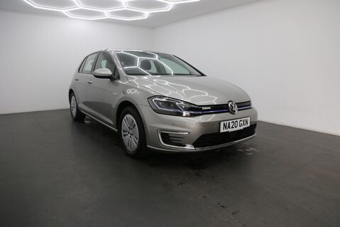 Volkswagen Golf E-GOLF 1