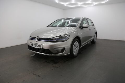 Volkswagen Golf E-GOLF 3