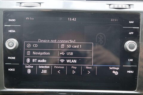 Volkswagen Golf E-GOLF 16