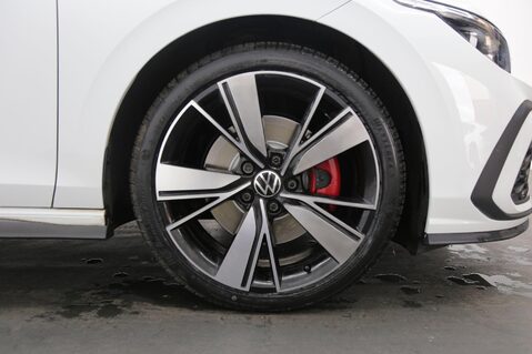 Volkswagen Golf GTD TDI DSG 27