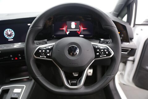 Volkswagen Golf GTD TDI DSG 10