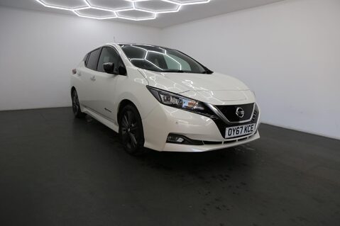 Nissan LEAF TEKNA 1