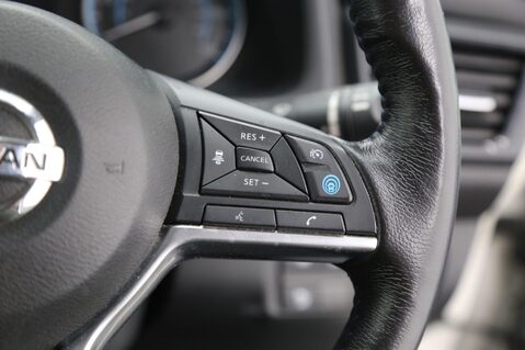 Nissan LEAF TEKNA 12