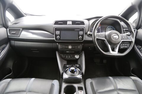 Nissan LEAF TEKNA 9