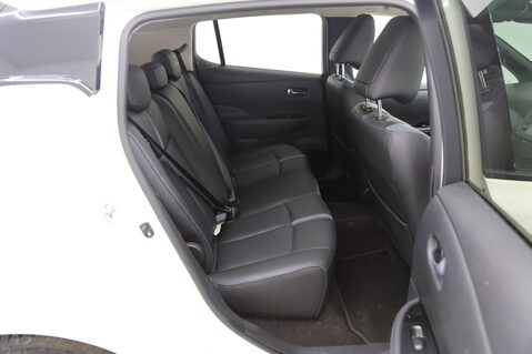 Nissan LEAF TEKNA 24