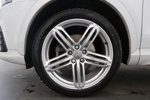 Audi Q3 TDI QUATTRO S LINE 30
