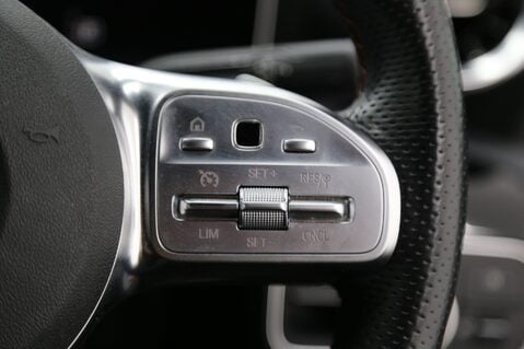 Mercedes-Benz A Class A 200 AMG LINE EXECUTIVE 12