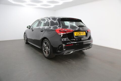 Mercedes-Benz A Class A 200 AMG LINE EXECUTIVE 7