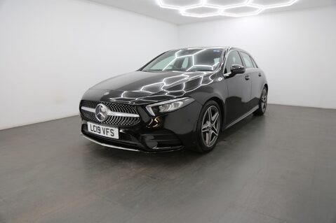 Mercedes-Benz A Class A 200 AMG LINE EXECUTIVE 3