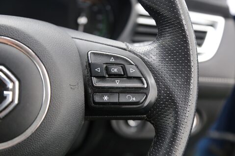 MG MG5 61.1kWh Exclusive Long Range Auto 5dr 12