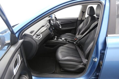 MG MG5 61.1kWh Exclusive Long Range Auto 5dr 22