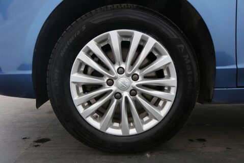 MG MG5 61.1kWh Exclusive Long Range Auto 5dr 26