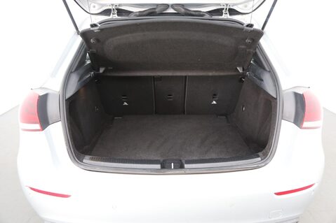 Mercedes-Benz A Class 1.5 A180d Sport (Executive) 7G-DCT Euro 6 (s/s) 5dr 26