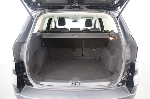 Ford Kuga 2.0 TDCi Titanium Euro 6 (s/s) 5dr 25