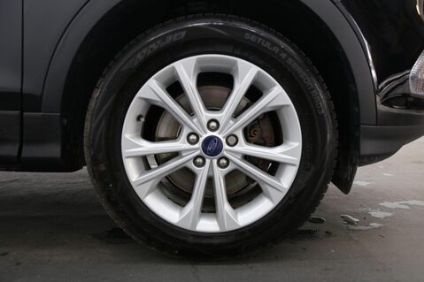 Ford Kuga 2.0 TDCi Titanium Euro 6 (s/s) 5dr 27