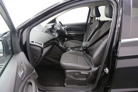Ford Kuga 2.0 TDCi Titanium Euro 6 (s/s) 5dr 22