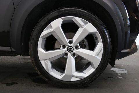 Nissan Juke 1.0 DIG-T Tekna DCT Auto Euro 6 (s/s) 5dr 26
