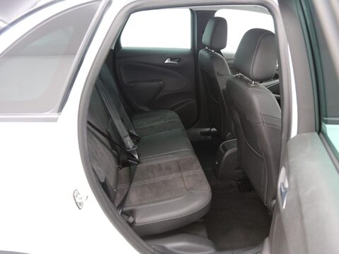 Vauxhall Crossland 1.2 Turbo Ultimate Euro 6 (s/s) 5dr 24