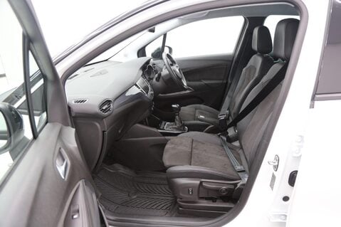 Vauxhall Crossland 1.2 Turbo Ultimate Euro 6 (s/s) 5dr 23
