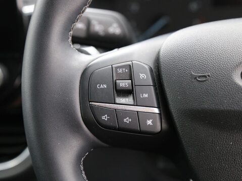 Ford Fiesta 1.0T EcoBoost Titanium Euro 6 (s/s) 5dr 11