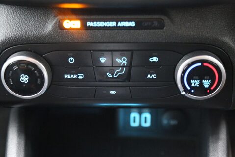 Ford Focus 1.0T EcoBoost ST-Line Edition Euro 6 (s/s) 5dr 17