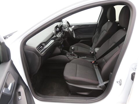 Ford Focus 1.0T EcoBoost ST-Line Edition Euro 6 (s/s) 5dr 22