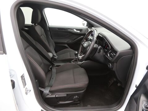 Ford Focus 1.0T EcoBoost ST-Line Edition Euro 6 (s/s) 5dr 20