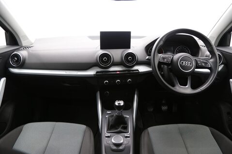 Audi Q2 1.0 TFSI 30 Technik Euro 6 (s/s) 5dr 9