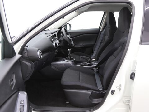 Nissan Juke 1.0 DIG-T Visia Euro 6 (s/s) 5dr 22