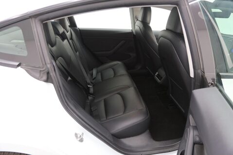 Tesla Model 3 (Dual Motor) Long Range Auto 4WDE 4dr 17