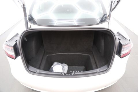 Tesla Model 3 (Dual Motor) Long Range Auto 4WDE 4dr 21