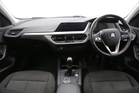 BMW 1 Series 1.5 118i SE Hatchback 5dr Petrol Manual Euro 6 (s/s) (140 ps) 9