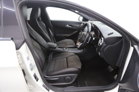 Mercedes-Benz CLA Class 2.1 CLA220d AMG Line Coupe 7G-DCT 4MATIC Euro 6 (s/s) 4dr 20