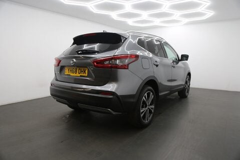 Nissan Qashqai 1.3 DIG-T N-Connecta Euro 6 (s/s) 5dr 5