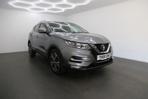 Nissan Qashqai 1.3 DIG-T N-Connecta Euro 6 (s/s) 5dr 1