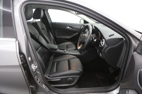 Mercedes-Benz A Class 1.6 A180 Sport (Executive) 7G-DCT Euro 6 (s/s) 5dr 21