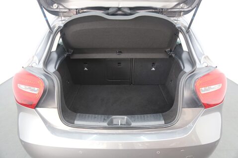 Mercedes-Benz A Class 1.6 A180 Sport (Executive) 7G-DCT Euro 6 (s/s) 5dr 26
